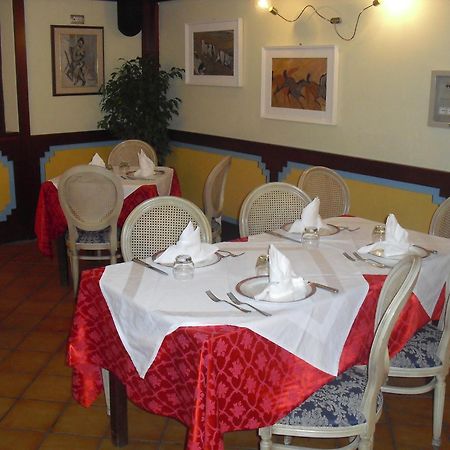 Hotel Girasole Civitanova Marche Exteriér fotografie
