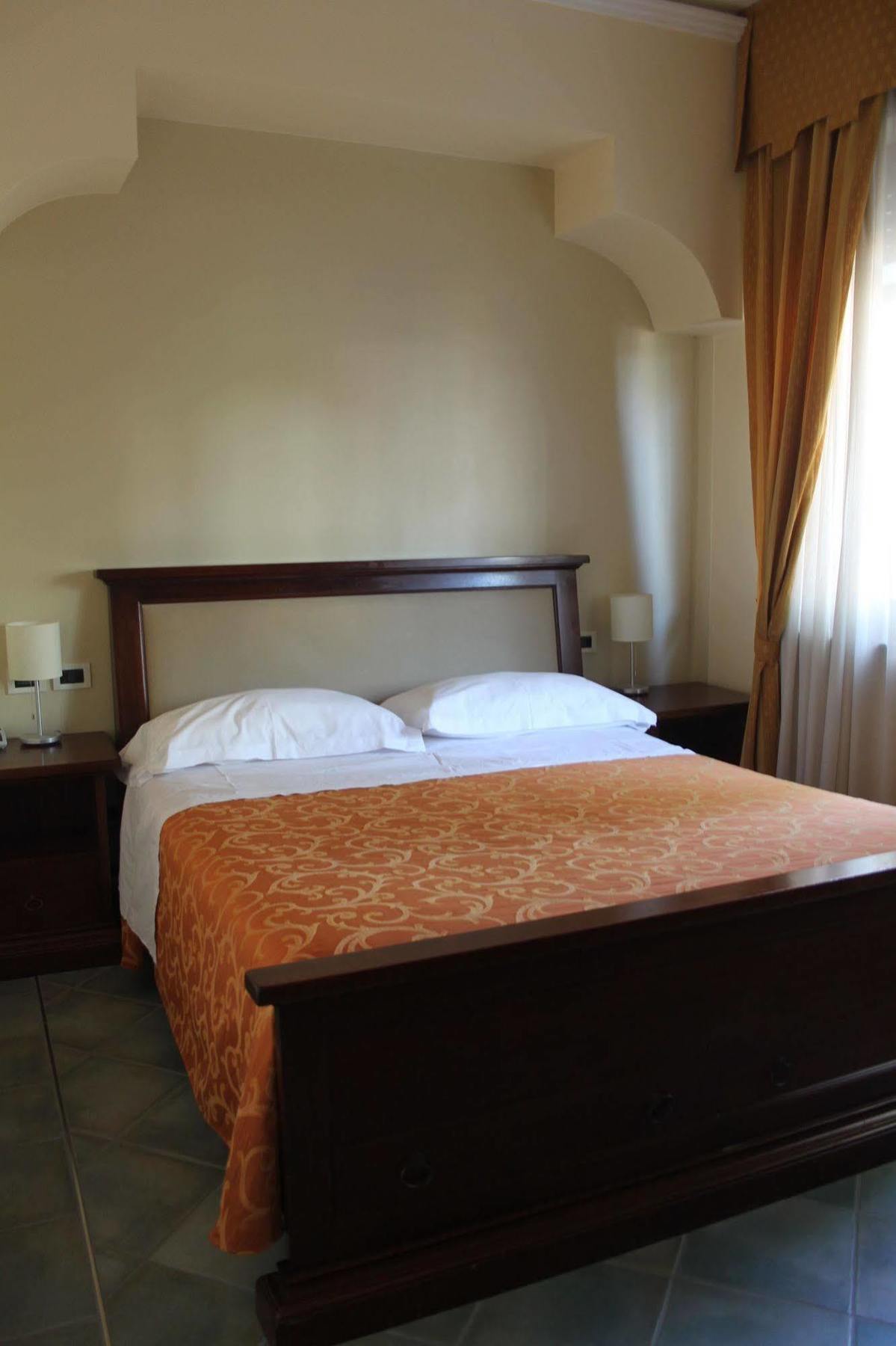 Hotel Girasole Civitanova Marche Exteriér fotografie